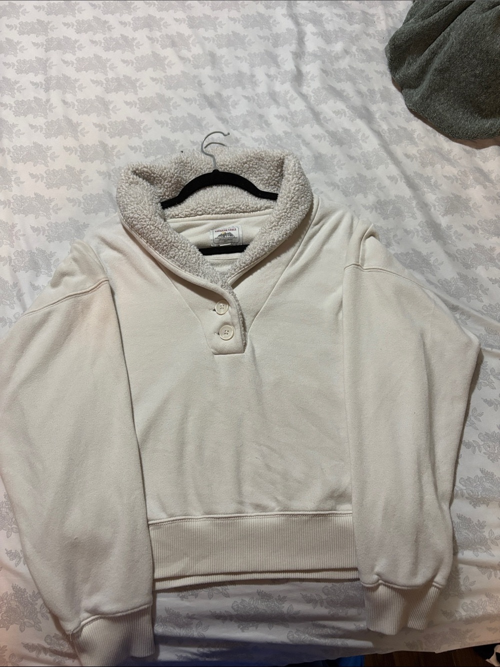American Eagle Outfitters Cream Sherpa Collar Button Pullover